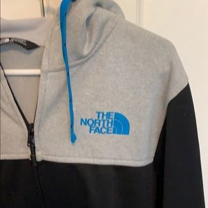 North Face zipper sweatshirt w hood, size S/P